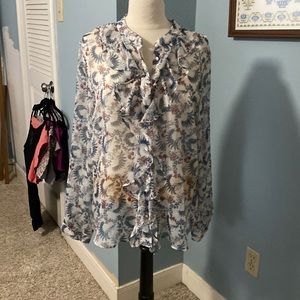 Vince camuto polyester blouse!